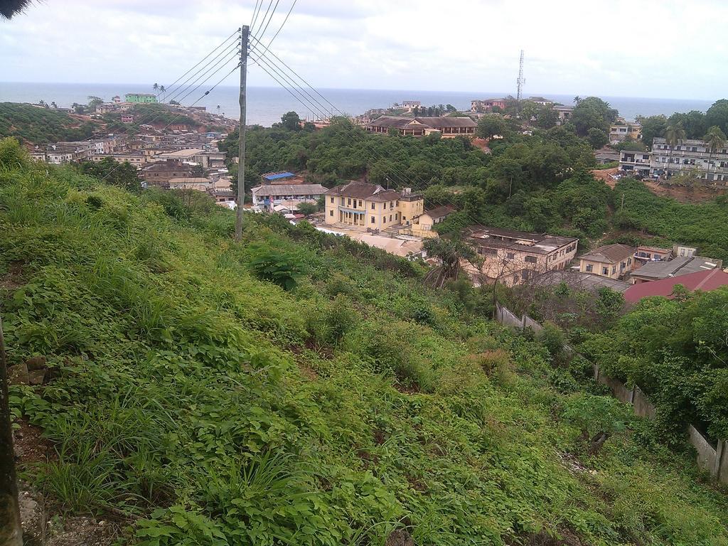 Nana Bema Hotel Cape Coast Bagian luar foto